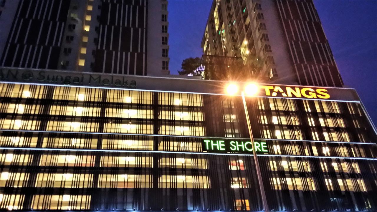 Riverside Melaka @ Shore Residences Экстерьер фото