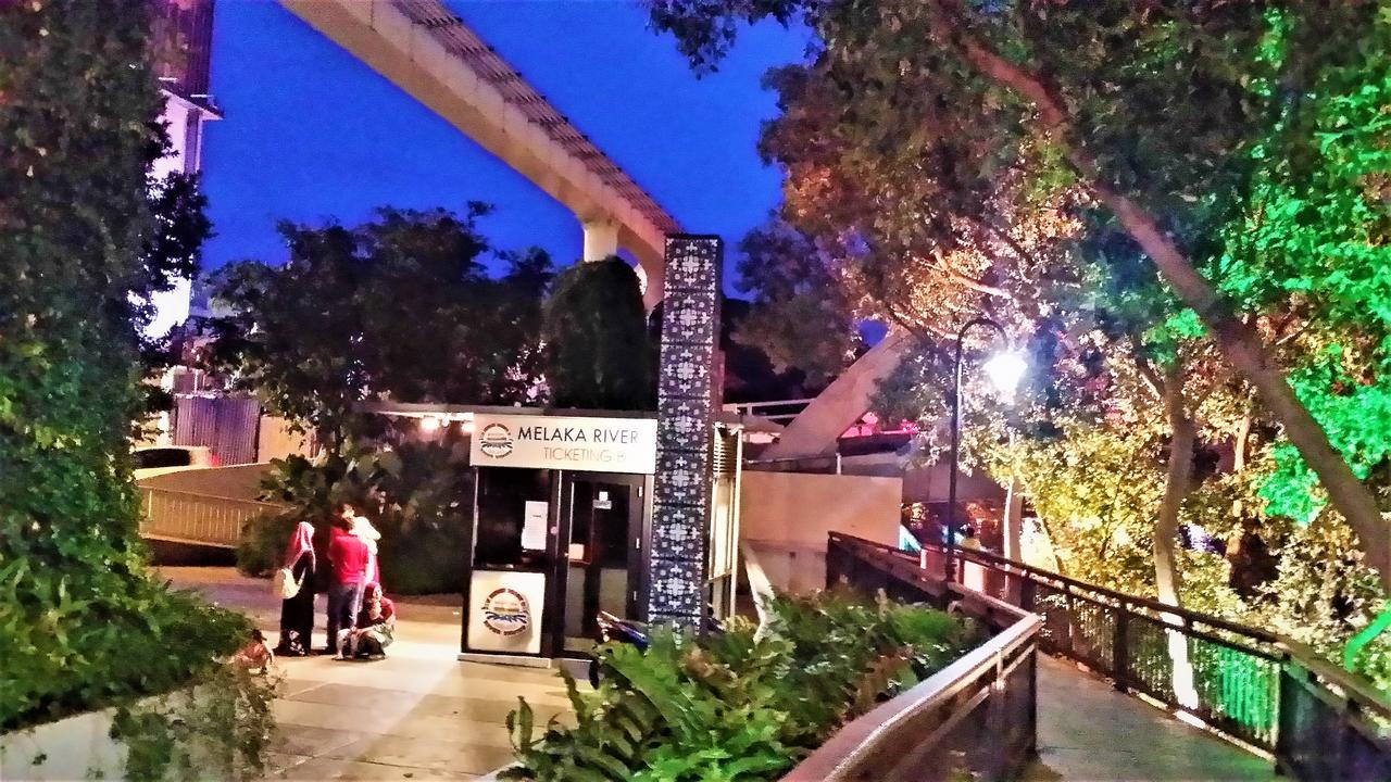 Riverside Melaka @ Shore Residences Экстерьер фото